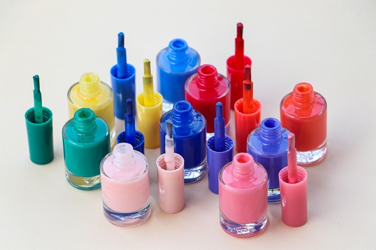 how to dispose of nail polish