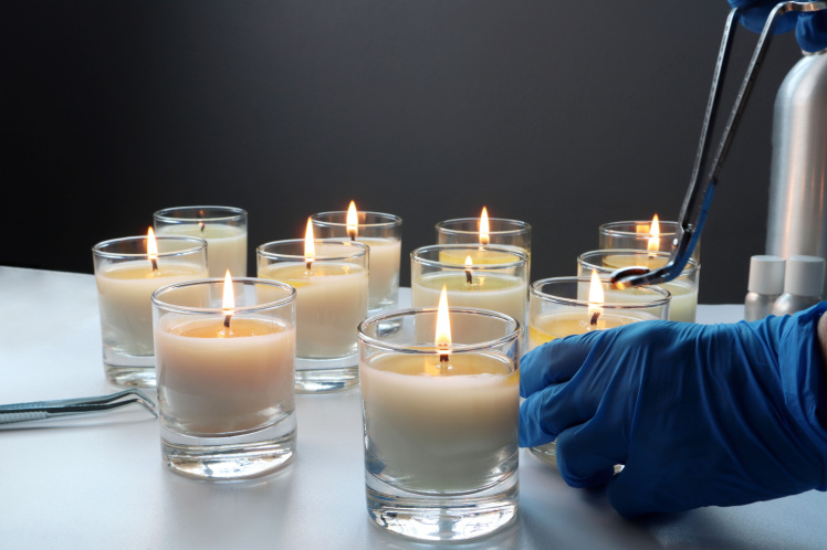 Benefits of Soy Wax Candles  Soy candle benefits, Candle scents recipes,  Candles