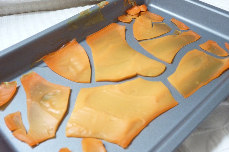 how to make bioplastic from orange peels